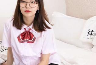 BoBoSocks袜啵啵 – 就这样看着涵涵的裸足，怪我太容易出神了吧