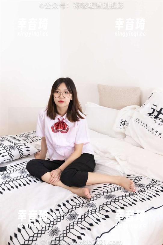 BoBoSocks袜啵啵 - 就这样看着涵涵的裸足，怪我太容易出神了吧