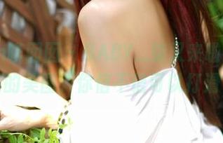 Feilin嗲囡囡 – BABY_柒又来啦，这油亮的美图，你信不信可以打滑？