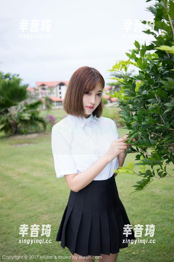 MiStar魅妍社 - 不说别的，绯月樱-Cherry的短裙照片里的气氛好像要溢出来了！