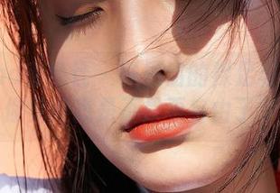 MiiTao蜜桃社 – 许思铭的裸足与夏日：“你觉得我是不是更自由了？”