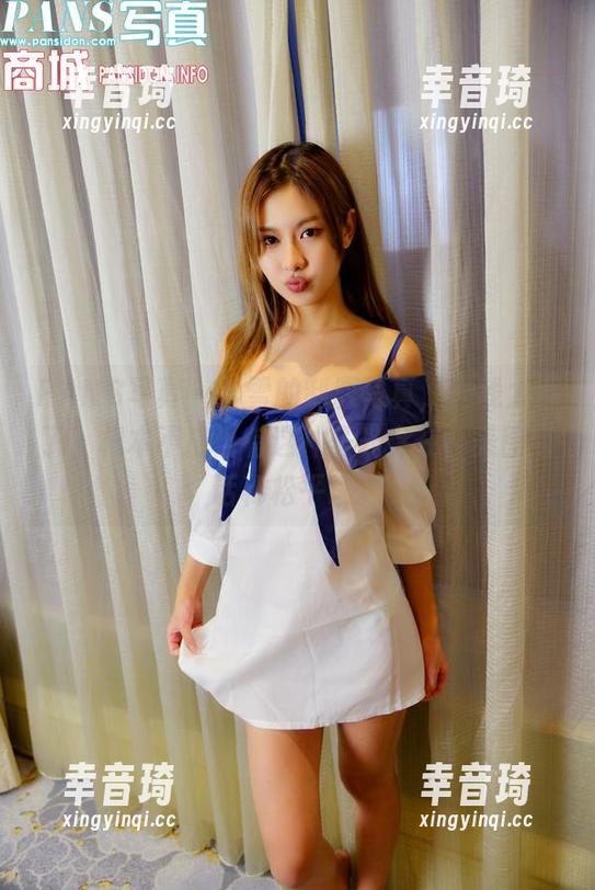 PANS写真 - 雪雪的制服写真，光线太乖了，根本不应当有这种圣光存在，美图电话稀松平常。
