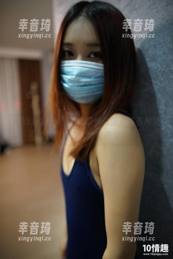 ROSI的原创图，嫩学妹制服竟然有种说不出口的魔力！我也想穿试试。