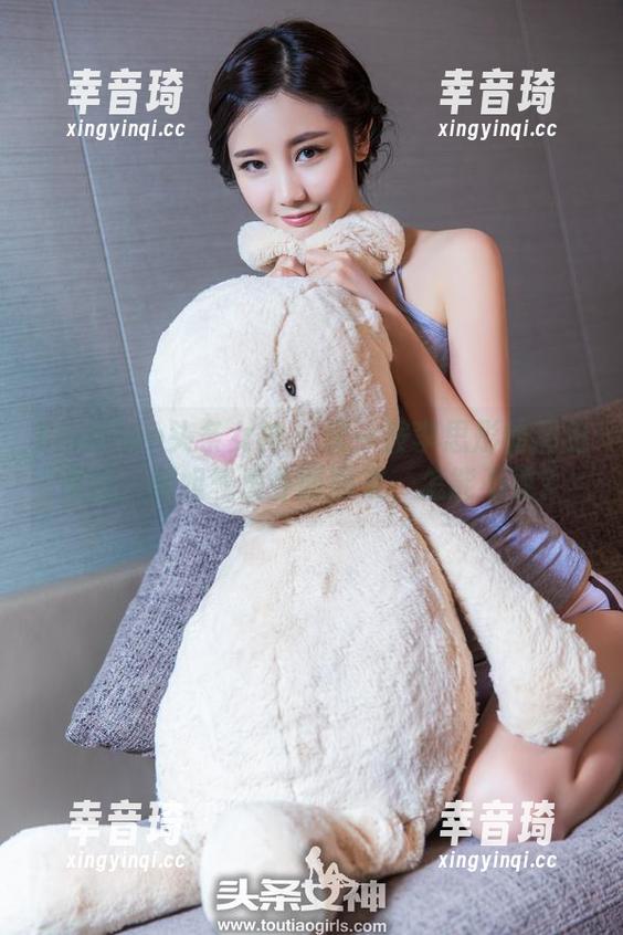 TouTiao头条女神-李思彤 TouTiao头条女神 - 又一波李思彤的图包更新,御姐气质扑面而来,怎能不看?