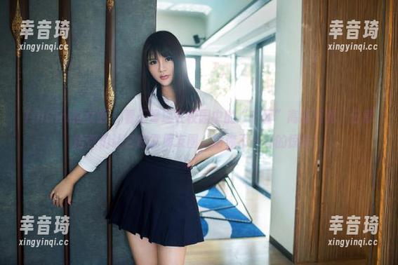 TuiGirl推女郎 - 看王馨瑶在校园中的“千面”高清写真，分享给你们让它称霸朋友圈，给你不一样的惊喜！