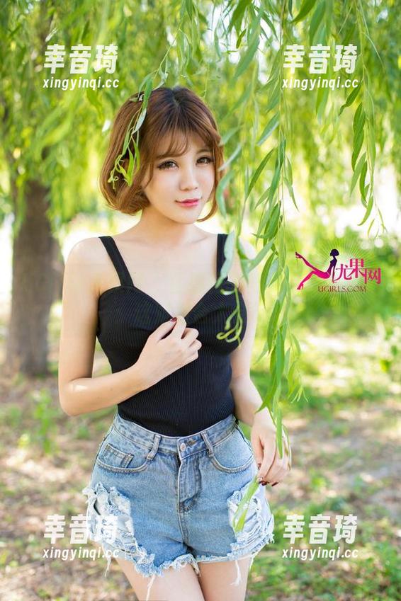 UGirls尤果网 - 孟狐狸的高跟鞋与无圣光：这对组合太会玩了