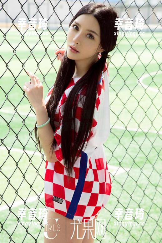 UGirls尤果网 - 水手服全集！看李颜儿如何把海浪穿在身上！