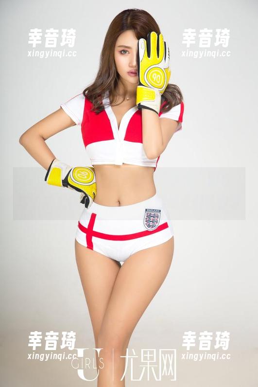 UGirls尤果网 - 赵伊彤的“天使”图包，真的是太会挑角度了，大腿线条都冒泡啦
