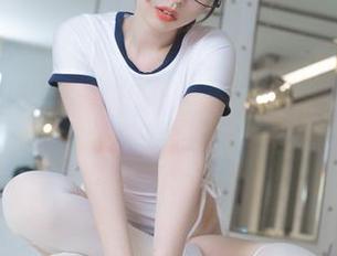 为啥Uhye(이유혜)这条连衣裙能让原图看得我眼睛都快飘了吗？这身材真让人眼热！