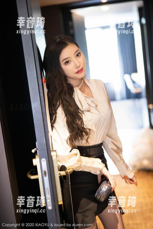 XIAOYU语画界 - 免费获取小热巴女神套图，顺便学她的摆姿势！