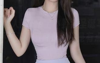 Xiuren秀人网 – e宝小野猫圣诞写真集：你根本不知道她到底是甜还是有点小野。