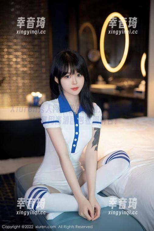 Xiuren秀人网 - 校园奇遇：看鱼尾fish如何用高清图包征服讲台！