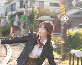 YouMi尤蜜荟 – 周于希的教室狂想曲：私拍与图片的饮鸩止渴