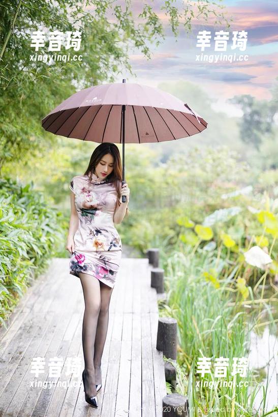 YouMi尤蜜荟 - 是小逗逗的油亮系列：图片更新，什么时候她才不那么自恋？