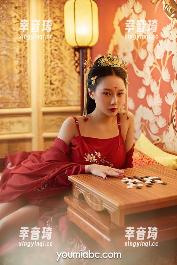 YouMi尤蜜荟-梦心月 YouMi尤蜜荟 - 梦心月的写真,给我风情打折,原图讨论下,这到底是女神还是邻家姐姐?