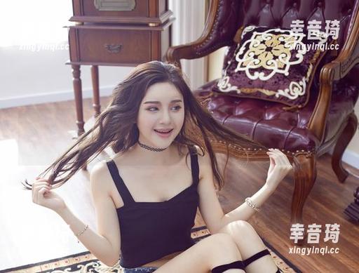 YouWu尤物馆 - Kely香香的全套吊带魅惑：图片里撒下些小心思