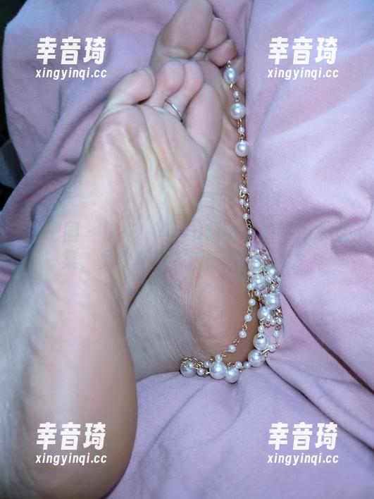 微密圈 - 快来！YuYu超甜丫的死库水图集，免费享受一波眼球的洗礼。
