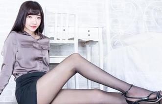 beautyleg – 这些壁纸里的Jennifer，校园里的风景照，我可能总想多看两眼。