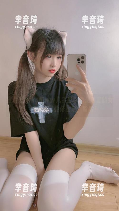 照片里miko酱ww几乎可以说是浴室的女神，完全不需要修图阮，哈哈！