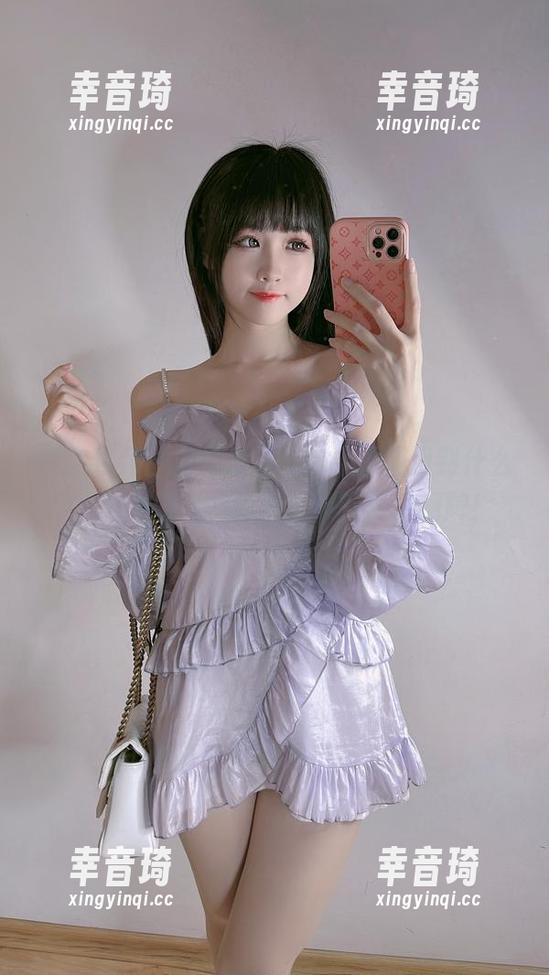 当你看到白裙的时候，你会顺便想到什么？miko酱吖的图包合集等你来翻牌！