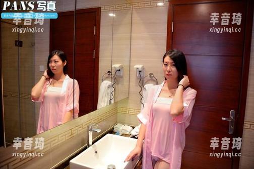 pans - 娃娃和她的白衬衫写真，网盘里散发着浓浓的‘真香’味！