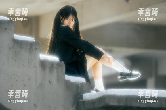 每一朵花都有自己的故事：rua阮阮的小裙子写真图包，告诉你“我也曾美丽过”。