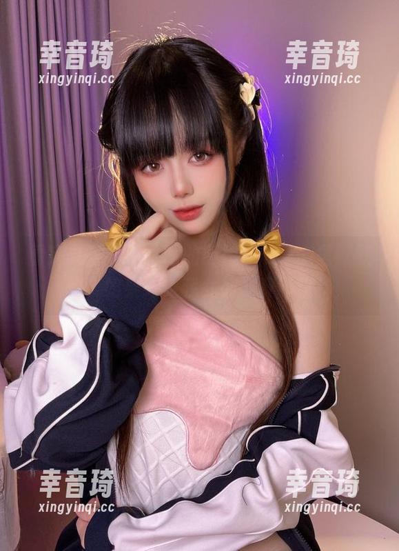 看完九言从不咕咕的厨娘cos，心里默默想，如果她做我女朋友真不错！