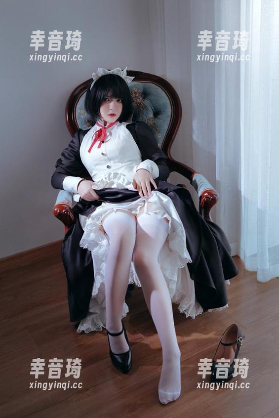 披着美脚的外衣，半半子的图片分享真会玩