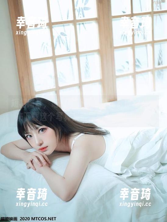 短裙喵耳，喵糖映画带来的视觉悸动，快来下载这个写真集给你的小心脏加分！