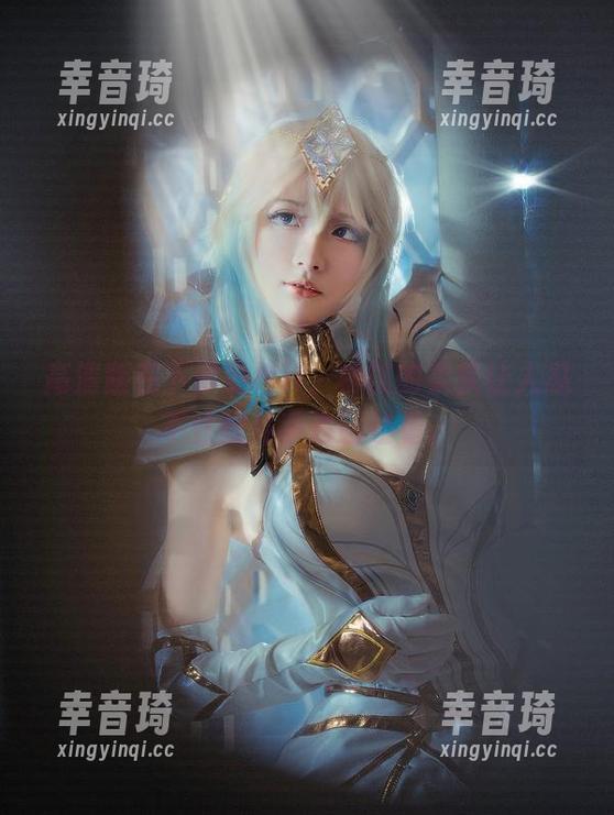 高清版在下萝莉控ii，棉袜的柔软让人忍不住想伸手去碰碰看。