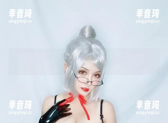 高清校服写真，无奈对夏鸽鸽不想起床的青涩吸引每天都在加深。