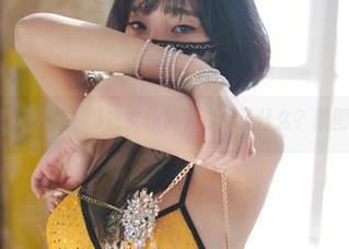 想知道姜仁卿(강인경)在女仆装下变成了什么？原图很直白哦