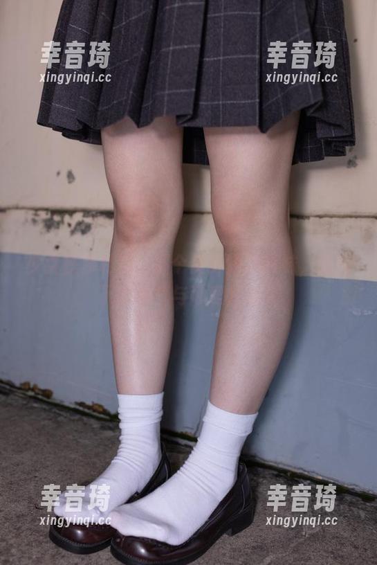 少女秩序私拍：那个健身短发萌妹，原图下的帅气与可爱并存。