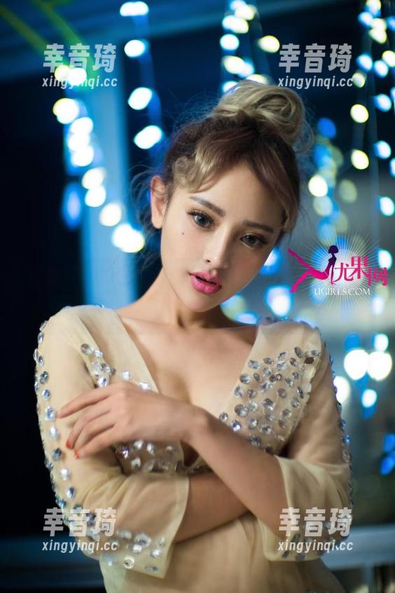 尤果网 - 晨曦的黑丝开幕：作品更新，果然吸引眼球！