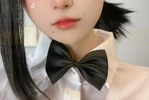 布丁大法的T恤，有点不太正经的写真效果！