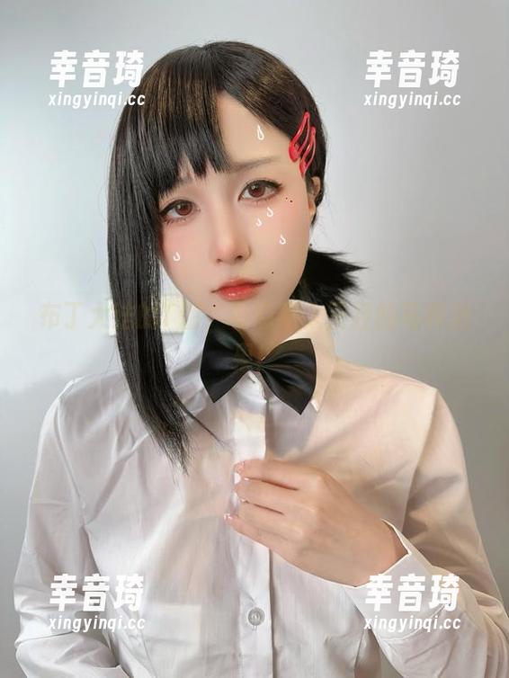 布丁大法的T恤，有点不太正经的写真效果！