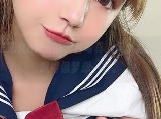 微密圈 – 张思允nice的天台写真，风吹起的发丝，轻飘飘得像梦想一样。