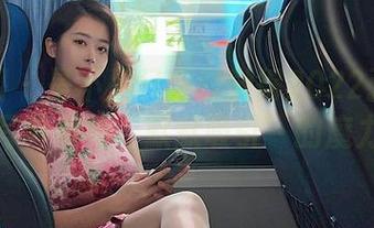 微密圈 – 是不是只有我觉得2022张老师的写真有种‘默默吸引’的魔力？