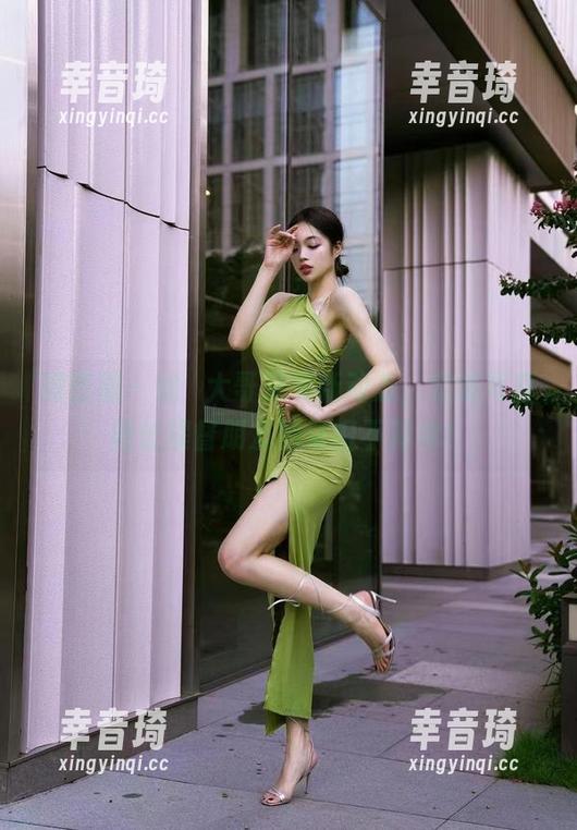 微密圈 - 徐珺大哥又发新动态，定制写真舰长提督朋友圈依旧不简单！