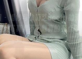 微密圈 – 婚纱与徐莉芝Booty的清新一匹配，这组写真集不下载真的有点可惜，不知道大家怎么看。
