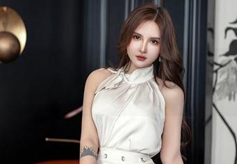 星颜社 – 谁能想到，陈宇曦niki的体操服写真全套里藏着如此多的想象力和活力！