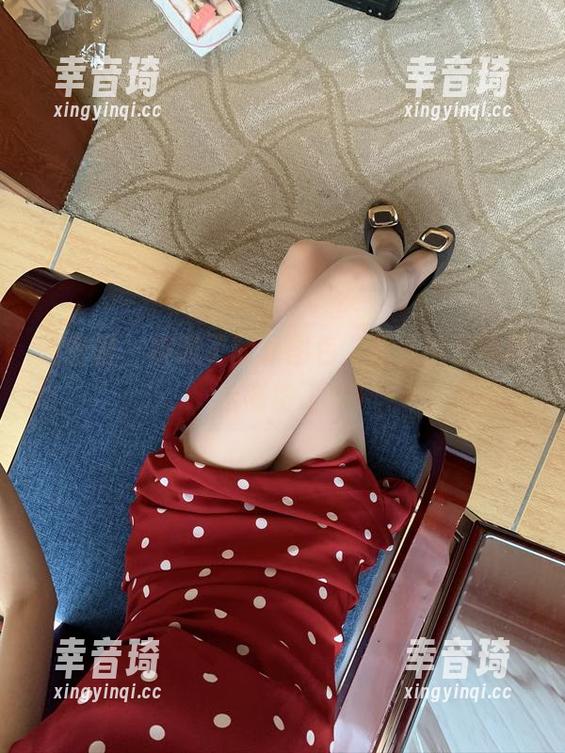 微密圈 - 桃脱了的新图包，再次被双马尾给圈粉了。