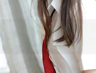 模范学院 – 真心觉得，Ellie艾栗栗的最新海边分享毫无偶然，完全是种意识流