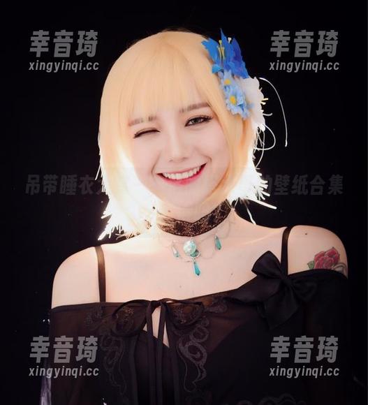 吊带睡衣大赏——洛丽塔大哥的壁纸合集，值得吗？