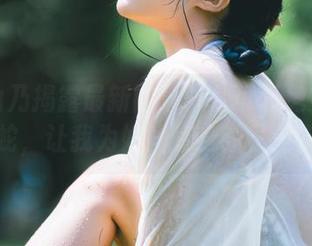 清水由乃揭露最新图集：从可爱兔女郎到毒蛇，让我为她的变身鼓掌一次！