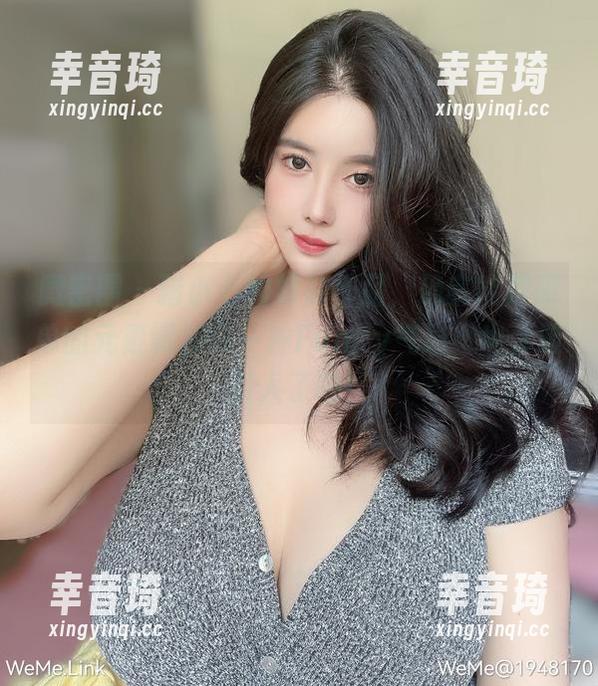 微密圈 - 猪小七的棉袜作品，确实能把简单的元素调和成一种Funky气息，也太吸引人了吧！