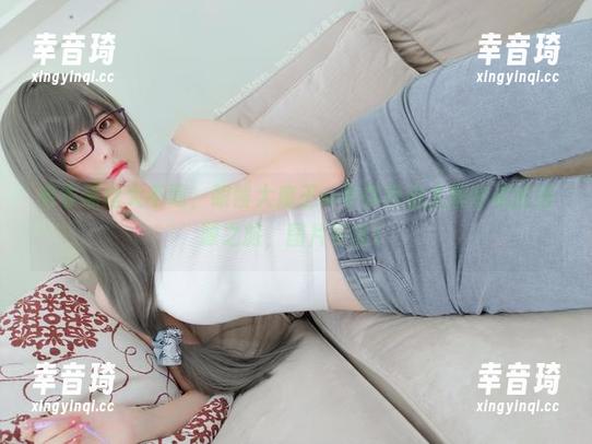 毛衣黑丝大不同，眼酱大魔王w带你开启大胆尝试的资源之旅，图片在这！