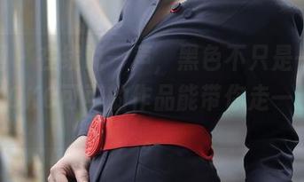 秀人网 – 在线说一声，黑色不只是一种颜色，KOKO可可的作品能带你走一遭迷雾。