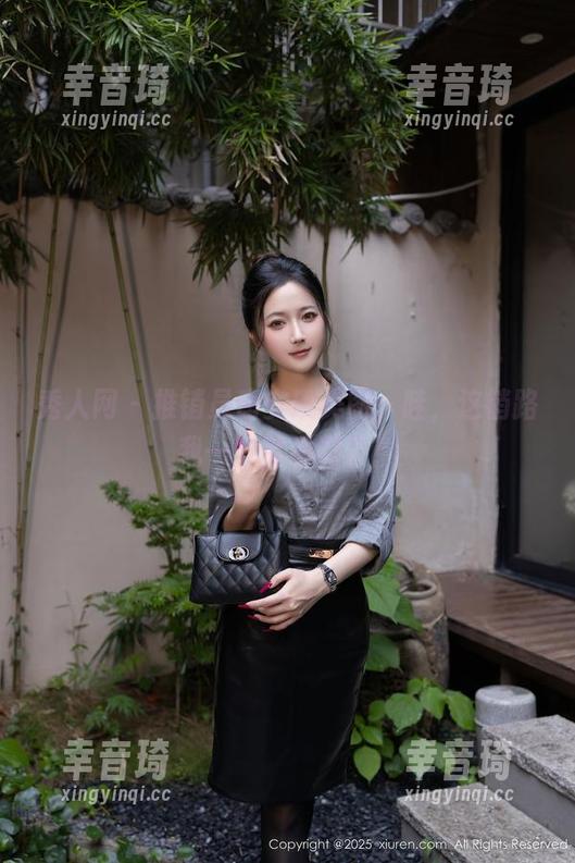秀人网 - 推销员唐安琪美图，哇，这销路我一秒就看到了！