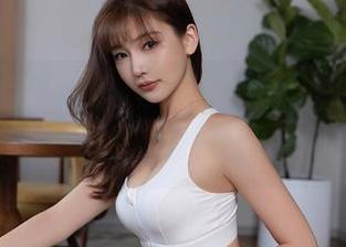 秀人网 – 牛仔裤+夏诗诗Sally=随性写真精选，谁能抗拒这样的搭配呢？